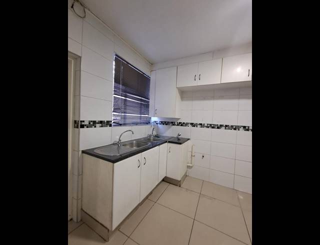 3 BEDROOM PROPERTY TO RENT IN BRAMLEY